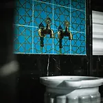 Отель Sirius Town And *