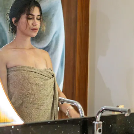 Sirius Town And أنطاليا