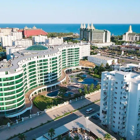 Sirius Town And أنطاليا