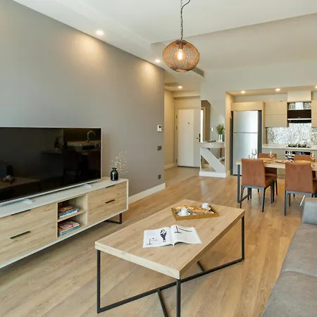 Hotel Sirius Town And